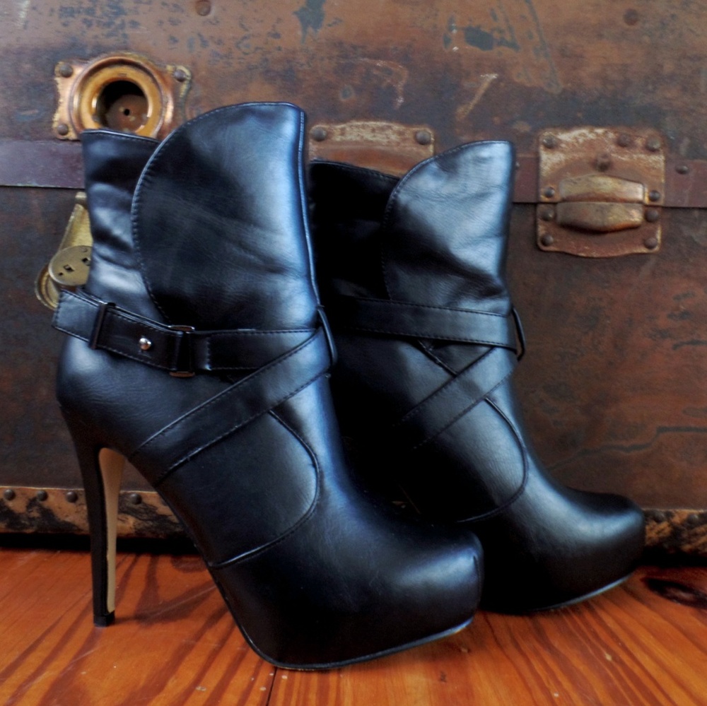 JustFab Aiyana Faux-Leather Buckle Heeled Bootie